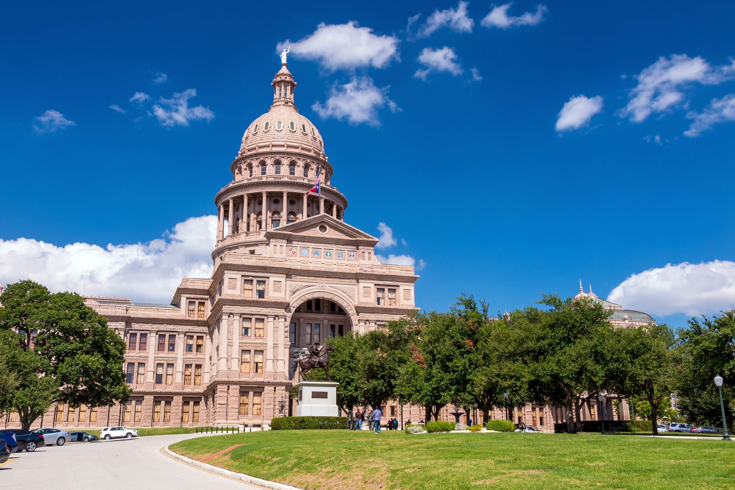 Austin, Texas capital building view from in front of building