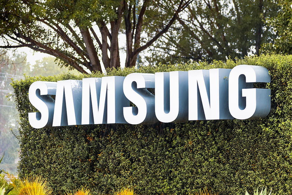 Samsung Sign in front of the modern headquarters of Samsung Electronics Device Solutions America